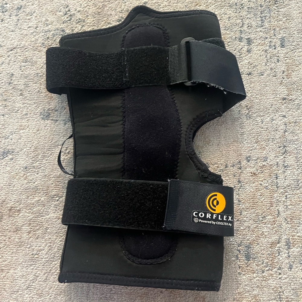Cooltex Ag 13” Anterior Closure Knee Wrap With Hinge View 2